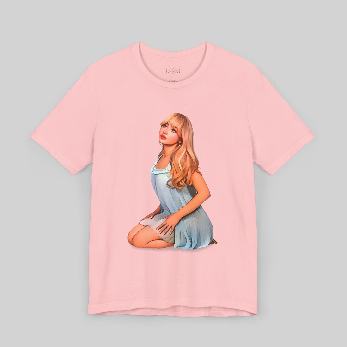 Artistic Unisex Tee - Elegant Pose Design - Sabrina Carpenter Merch