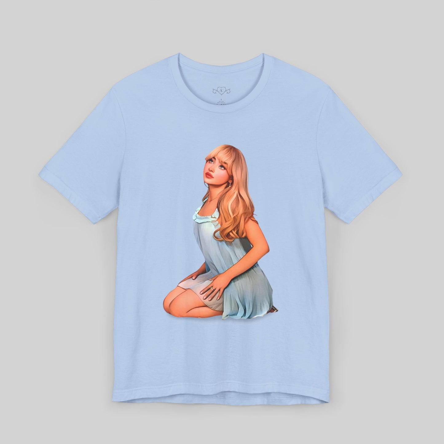 Artistic Unisex Tee - Elegant Pose Design - Sabrina Carpenter Merch