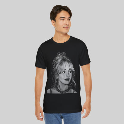 Stylish Graphic Tee - Trendy Women's Illustration - Sabrina Carpenter Merch