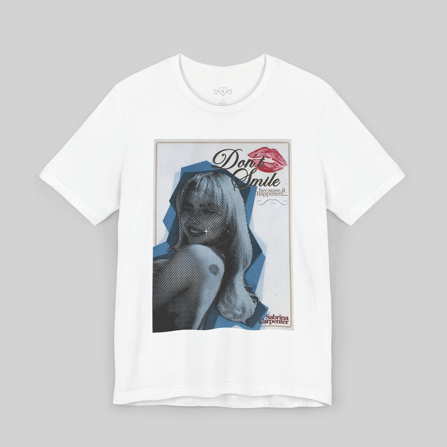 Retro Graphic Tee - 'Don't Smile' Vintage Design - Sabrina Carpenter Merch