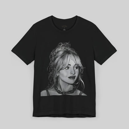 Stylish Graphic Tee - Trendy Women's Illustration - Sabrina Carpenter Merch